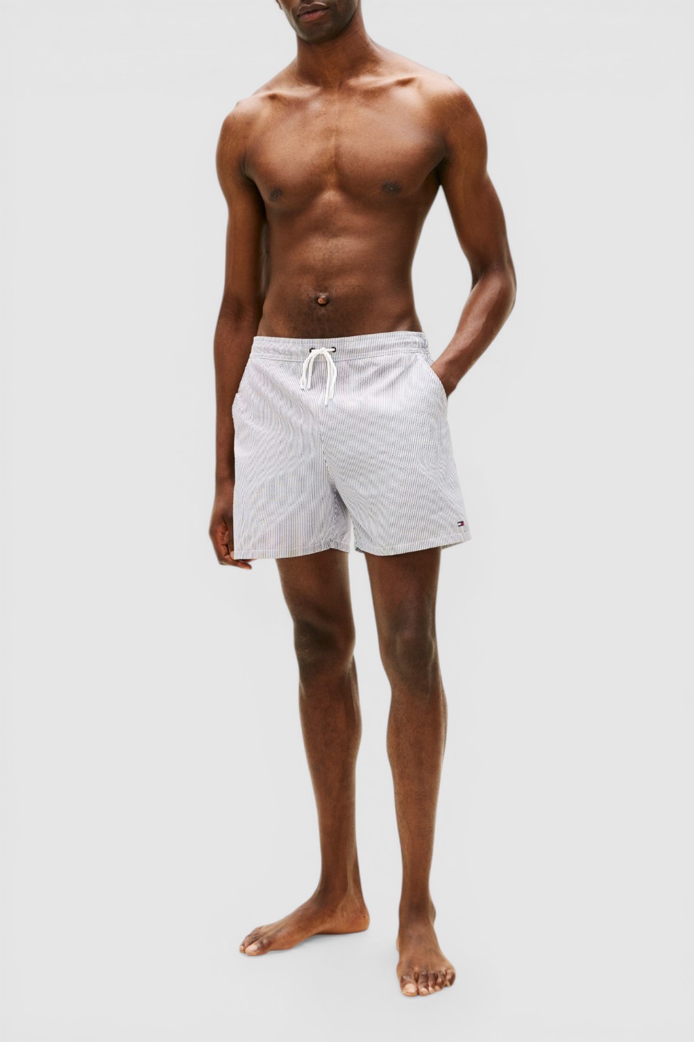 תמונת כל הלוק של מכנסי בגד ים